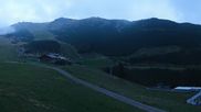Archiviertes Webcam Bild: Skigebiet Reinswald: Pfnatsch Piste und Restaurant am 26.08.2026 um 20:41 Uhr