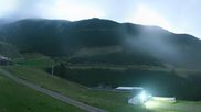 Archiviertes Webcam Bild: Skigebiet Reinswald: Pfnatsch Piste und Restaurant am 26.08.2026 um 22:41 Uhr