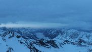 Archiviertes Webcam Bild: Pitztaler Gletscher: Bergstation Wildspitzbahn mit Café am 12.04.2026 um 20:40 Uhr