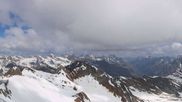 Archiviertes Webcam Bild: Pitztaler Gletscher: Bergstation Wildspitzbahn mit Café am 28.05.2026 um 10:21 Uhr