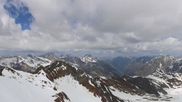 Archiviertes Webcam Bild: Pitztaler Gletscher: Bergstation Wildspitzbahn mit Café am 28.05.2026 um 12:21 Uhr