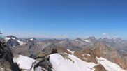 Archiviertes Webcam Bild: Pitztaler Gletscher: Bergstation Wildspitzbahn mit Café am 12.07.2026 um 14:42 Uhr