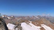 Archiviertes Webcam Bild: Pitztaler Gletscher: Bergstation Wildspitzbahn mit Café am 12.07.2026 um 12:42 Uhr