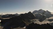 Archiviertes Webcam Bild: Pitztaler Gletscher: Bergstation Wildspitzbahn mit Café am 27.08.2026 um 00:23 Uhr