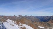 Archiviertes Webcam Bild: Pitztaler Gletscher: Bergstation Wildspitzbahn mit Café am 19.10.2026 um 10:07 Uhr