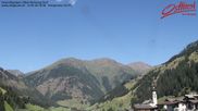 Archiviertes Webcam Bild: Innervillgraten - Blick Richtung Dorf am 12.07.2026 um 10:30 Uhr