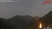 Archiviertes Webcam Bild: Innervillgraten - Blick Richtung Dorf am 28.08.2026 um 00:05 Uhr