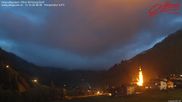 Archiviertes Webcam Bild: Innervillgraten - Blick Richtung Dorf am 12.10.2026 um 06:30 Uhr