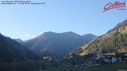 Archiviertes Webcam Bild: Innervillgraten - Blick Richtung Dorf am 12.10.2026 um 16:30 Uhr