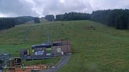 Archiviertes Webcam Bild: Grebenzen: Blick auf Sessellift und Piste am 21.07.2026 um 08:33 Uhr