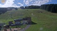 Archiviertes Webcam Bild: Grebenzen: Blick auf Sessellift und Piste am 26.08.2026 um 10:10 Uhr