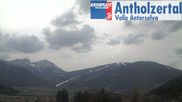 Archiviertes Webcam Bild: Rasen Dorf mit Blick Richtung Kronplatz am 12.04.2026 um 14:55 Uhr