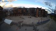 Archiviertes Webcam Bild: Revelstoke Mountain Resort Village am 12.07.2026 um 14:19 Uhr