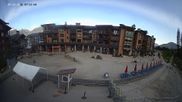 Archiviertes Webcam Bild: Revelstoke Mountain Resort Village am 13.07.2026 um 16:58 Uhr