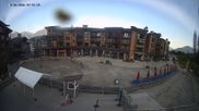 Archiviertes Webcam Bild: Revelstoke Mountain Resort Village am 26.08.2026 um 18:04 Uhr