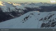Archived webcam image showing Jakobshorn - Brämabüel on 25 Mar 2026 at 06:22