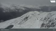 Archived webcam image showing Jakobshorn - Brämabüel on 25 Oct 2026 at 12:03