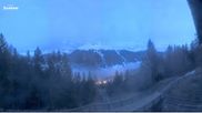 Archiviertes Webcam Bild: Davos: Bergstation Schatzalp Bahn am 12.04.2026 um 20:08 Uhr