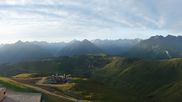 Archived webcam image showing Mayrhofen Ski Resort: Unterberg on 10 Aug 2026 at 07:49