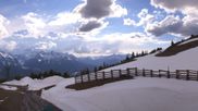 Archiviertes Webcam Bild: Panorama Lake Louise am 28.05.2026 um 02:46 Uhr