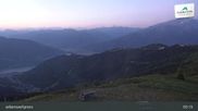 Archiviertes Webcam Bild: Schmitten: Bergstation des zellamseeXpress am 12.07.2026 um 05:01 Uhr