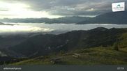 Archiviertes Webcam Bild: Schmitten: Bergstation des zellamseeXpress am 26.08.2026 um 07:23 Uhr
