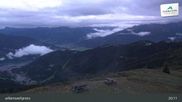 Archiviertes Webcam Bild: Schmitten: Bergstation des zellamseeXpress am 26.08.2026 um 03:23 Uhr