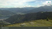 Archiviertes Webcam Bild: Schmitten: Bergstation des zellamseeXpress am 26.08.2026 um 17:23 Uhr