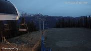 Archiviertes Webcam Bild: Panorama Mountain: Mile 1 Express Lift am 19.10.2026 um 16:36 Uhr