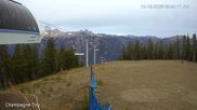 Archiviertes Webcam Bild: Panorama Mountain: Mile 1 Express Lift am 19.10.2026 um 18:36 Uhr