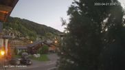 Archiviertes Webcam Bild: Zentrum Les Gets - Blick zur Mont Chery Piste am 26.09.2026 um 07:07 Uhr
