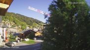 Archiviertes Webcam Bild: Zentrum Les Gets - Blick zur Mont Chery Piste am 26.09.2026 um 10:07 Uhr