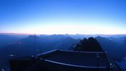 Archiviertes Webcam Bild: Andermatt Sedrun Gemsstock Panoramacam am 28.05.2026 um 04:50 Uhr
