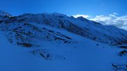 Archived webcam image showing Saas-Grund Hohsaas Kreuzboden Gondola Mid-Station on 8 May 2026 at 04:32