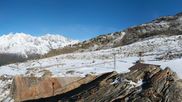 Archived webcam image showing Saas-Grund Hohsaas Kreuzboden Gondola Mid-Station on 8 May 2026 at 08:32