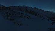 Archived webcam image showing Saas-Grund Hohsaas Kreuzboden Gondola Mid-Station on 8 May 2026 at 00:32