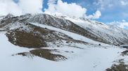Archived webcam image showing Saas-Grund Hohsaas Kreuzboden Gondola Mid-Station on 8 May 2026 at 16:32