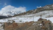Archived webcam image showing Saas-Grund Hohsaas Kreuzboden Gondola Mid-Station on 8 May 2026 at 10:32