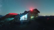 Archived webcam image showing Chaeserrugg: View from the summit on 14 Aug 2026 at 02:46