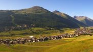 Archiviertes Webcam Bild: Livigno: Skiort und Mottolino Fun Mountain am 12.07.2026 um 08:19 Uhr