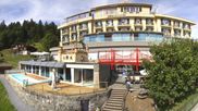 Archived webcam image showing Märchenhotel Bellevue - Braunwald on 13 Sep 2026 at 14:32
