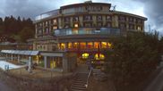 Archived webcam image showing Märchenhotel Bellevue - Braunwald on 13 Sep 2026 at 20:32