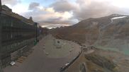 Archiviertes Webcam Bild: Großglockner - Kaiser Franz Josefs Höhe am 13.10.2026 um 18:00 Uhr