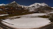 Archived webcam image showing Les 3 Vallées - Base station Val Thorens on 27 Oct 2026 at 02:52