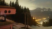 Archiviertes Webcam Bild: SkiWelt Wilder Kaiser: Astberg Bergstation am 12.04.2026 um 00:03 Uhr