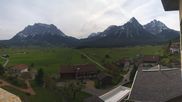 Archiviertes Webcam Bild: Hotel Post Lermoos: Zugspitze am 28.04.2026 um 10:25 Uhr