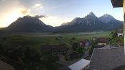 Archiviertes Webcam Bild: Hotel Post Lermoos: Zugspitze am 28.05.2026 um 06:34 Uhr