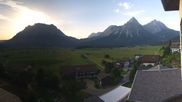 Archiviertes Webcam Bild: Hotel Post Lermoos: Zugspitze am 14.07.2026 um 07:03 Uhr