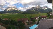 Archiviertes Webcam Bild: Hotel Post Lermoos: Zugspitze am 27.07.2026 um 18:17 Uhr
