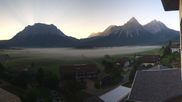 Archiviertes Webcam Bild: Hotel Post Lermoos: Zugspitze am 13.08.2026 um 07:31 Uhr